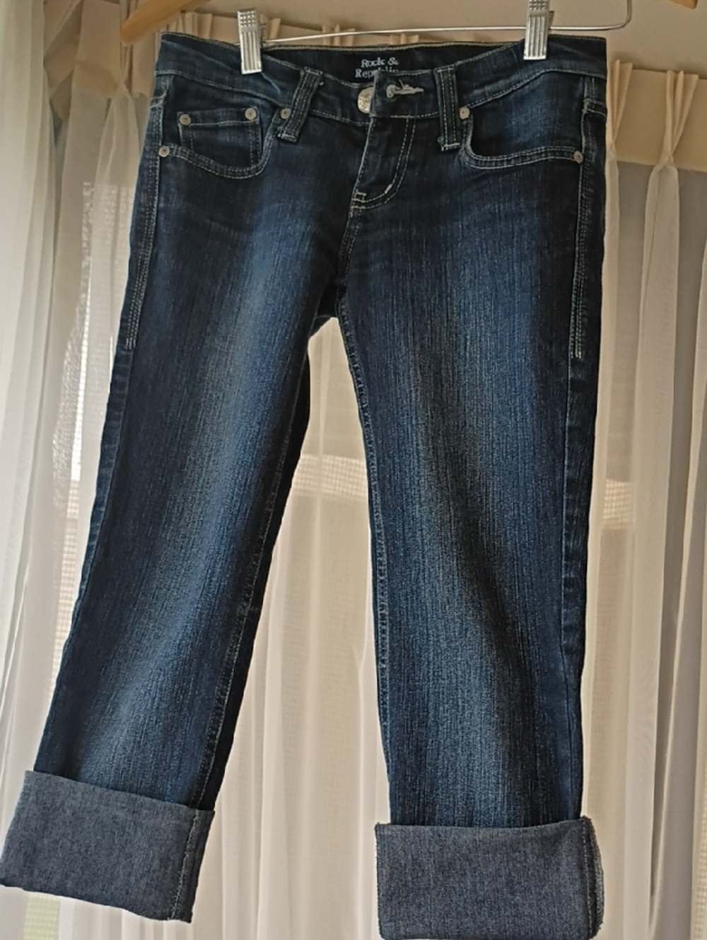 Rock & Republic  Blue Denim Jeans  With Crown Logo